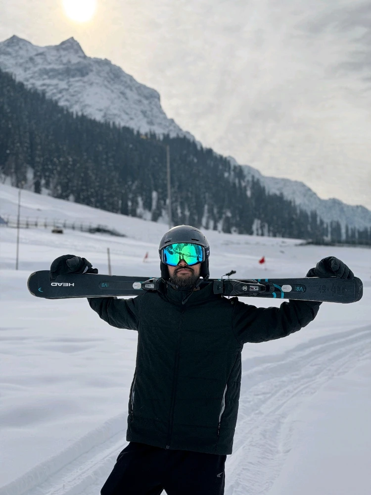 GIF uploaded by Jatin Gandhi