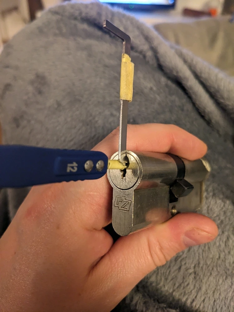 GIF hochgeladen von Dennis