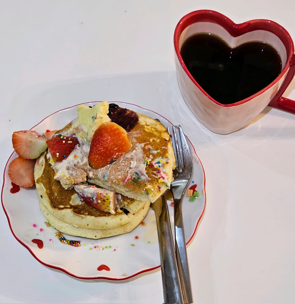 GIF uploaded by Fatima Zahra