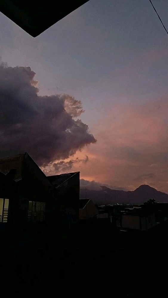 GIF uploaded by Vindy