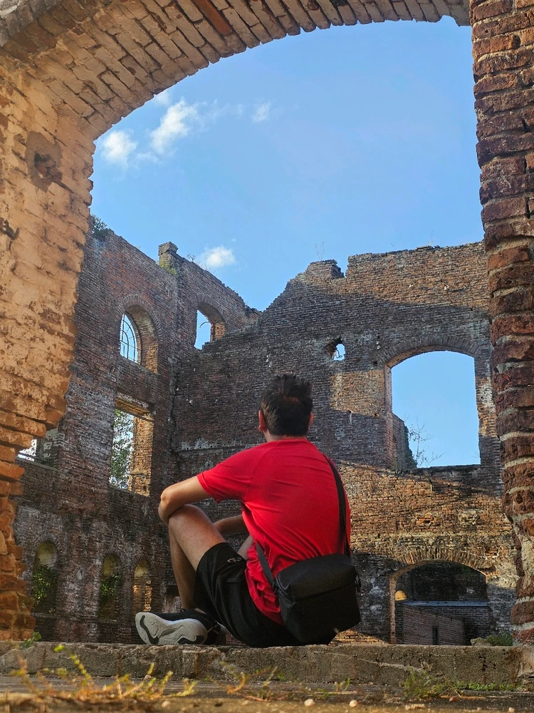 GIF uploaded by Emiliano