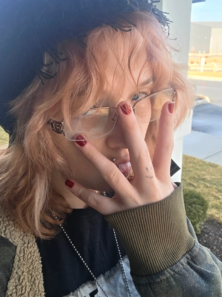 Image uploaded by Nicolas (Nicole/Nikki)