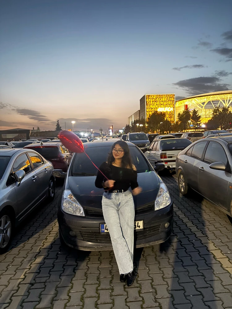 Nisa tarafından yüklenen GIF