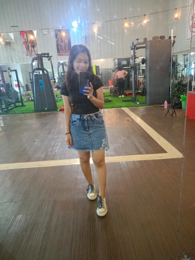 GIF diunggah oleh Liz