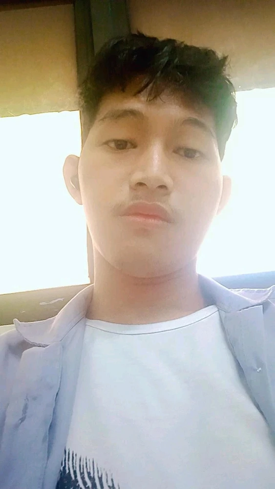 GIF diunggah oleh Dil