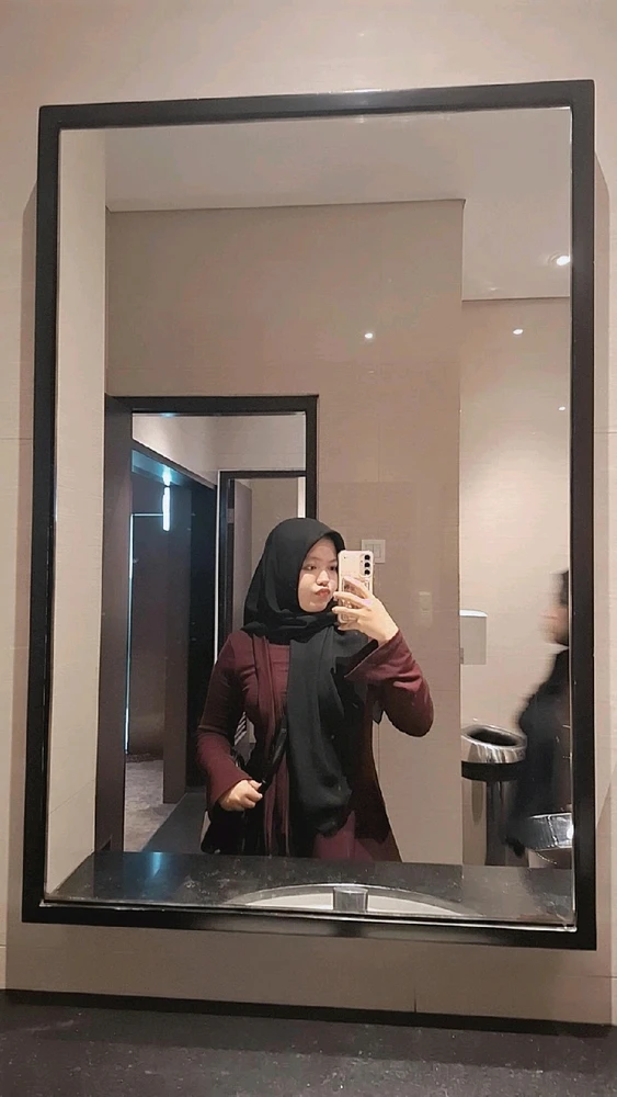 Image uploaded by Putrialee