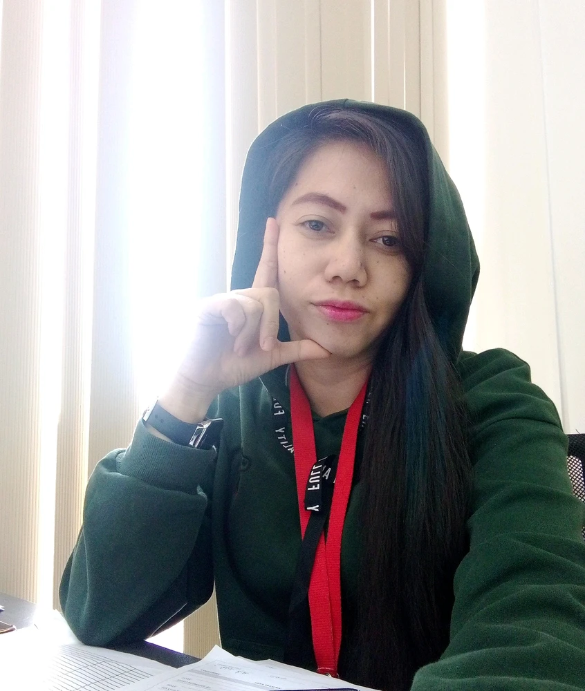 GIF tso los ntawm may Ortega