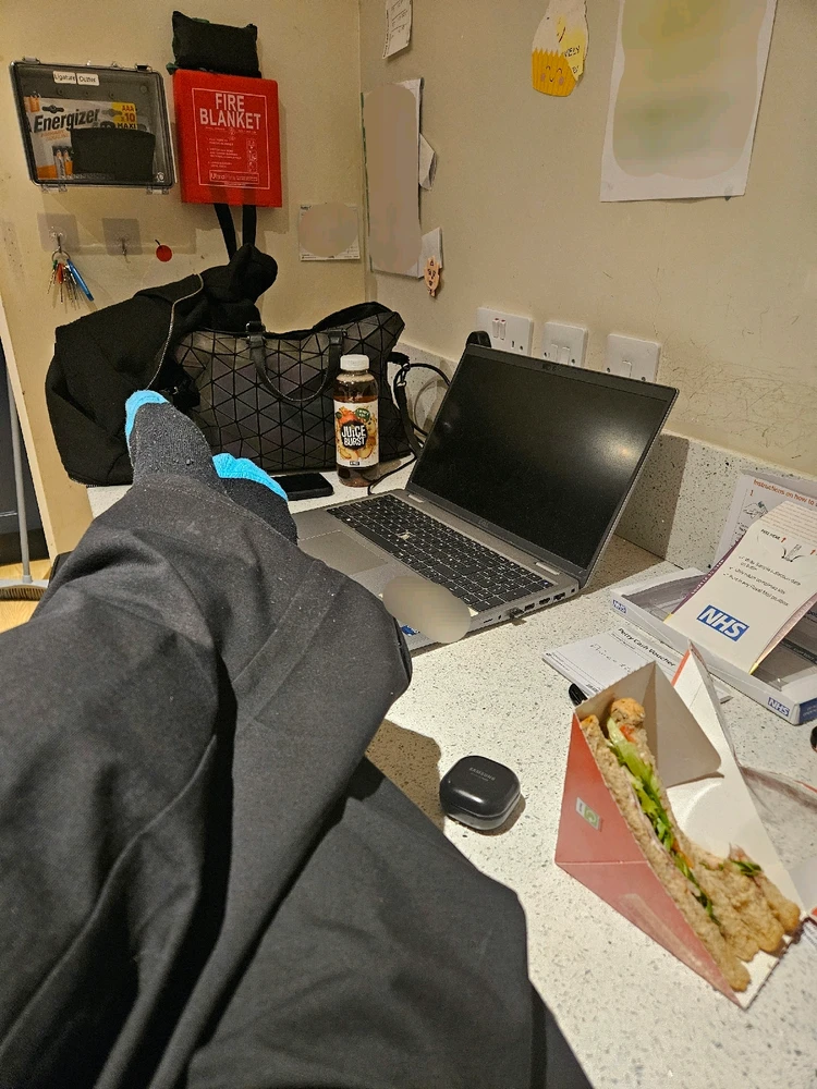 GIF diunggah dening Lorraine