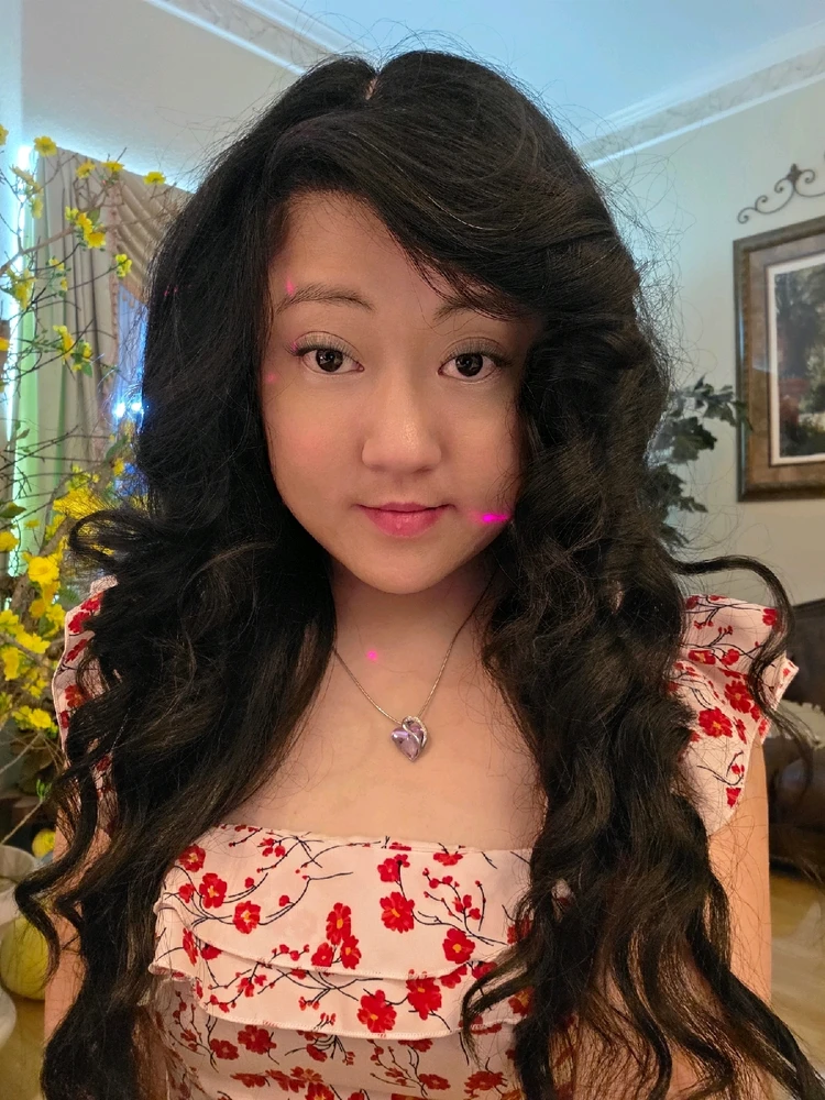 GIF uploaded by Nicole: Vinh Thuy Le