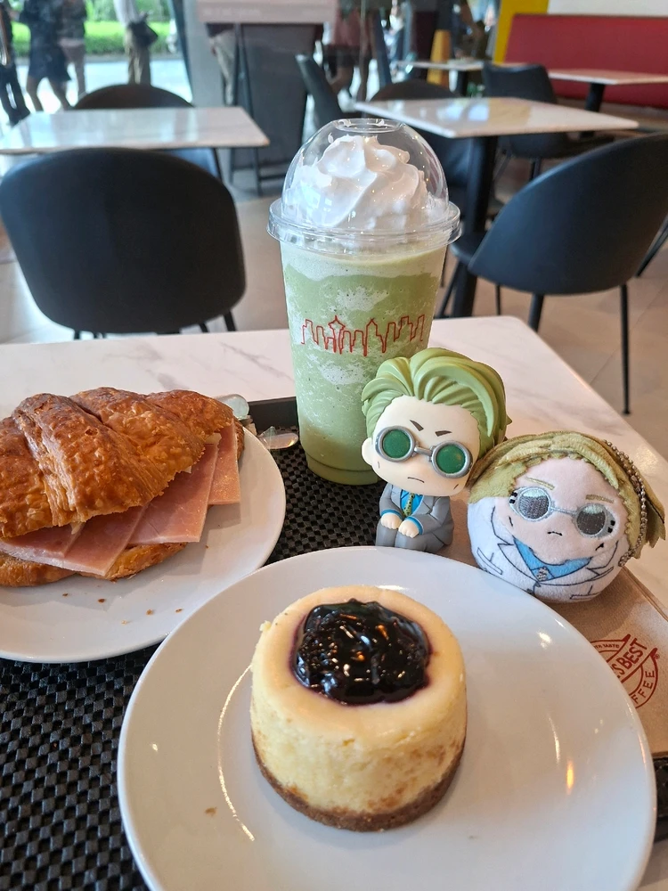 GIF uploaded by Danie