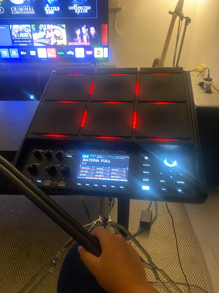 GIF uploaded by Yamaira