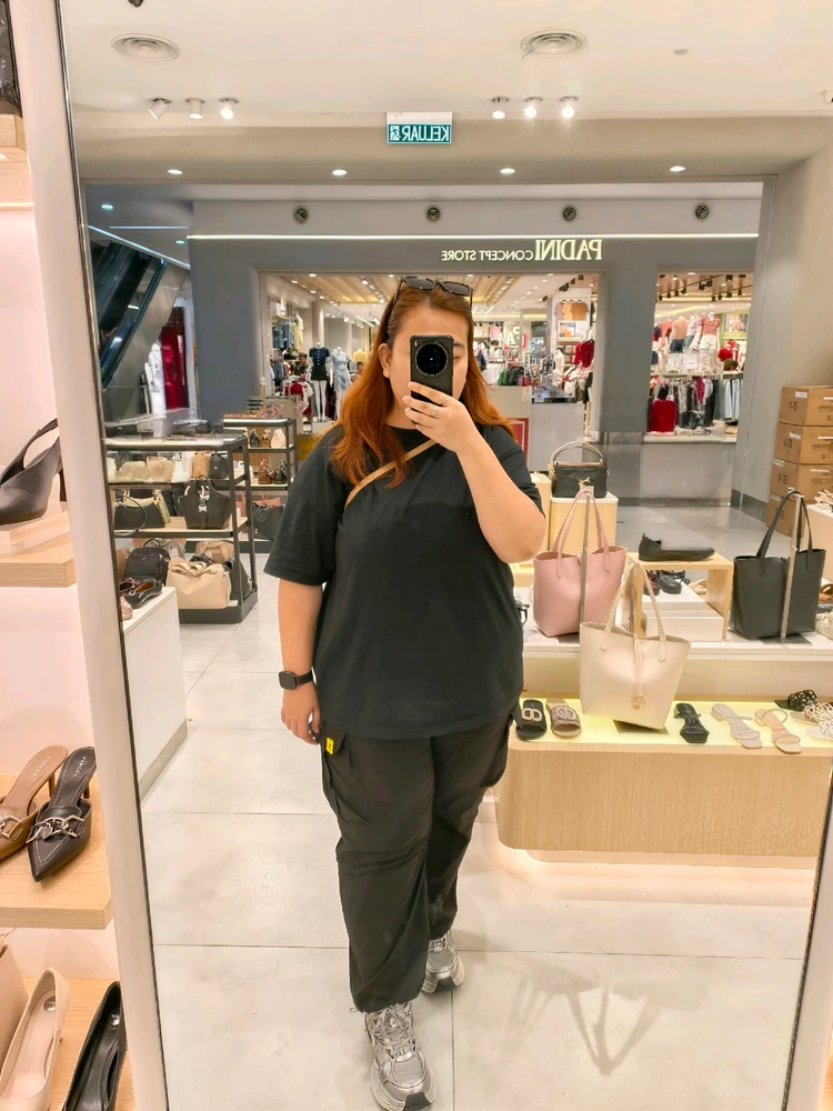 GIF uploaded by Evyonie Joyce