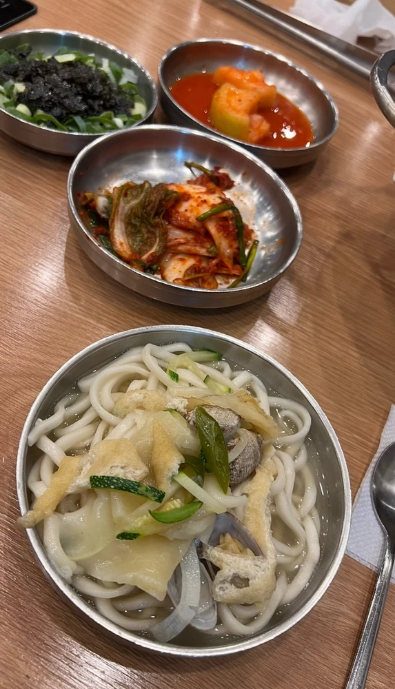 GIF gi-upload ni cy