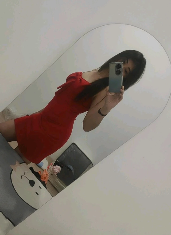 GIF uploaded by Yenni