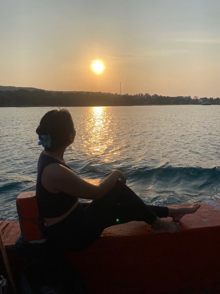 GIF uploaded by Sreyke