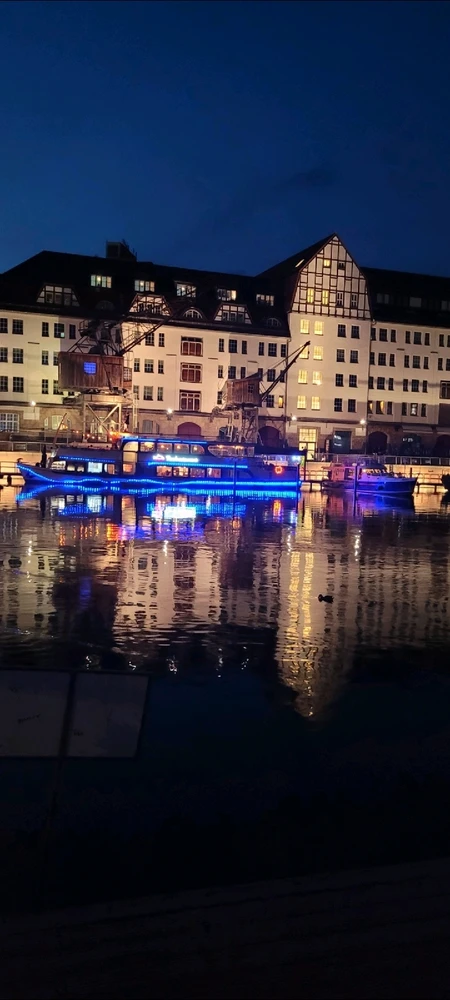 GIF hochgeladen von Shawn