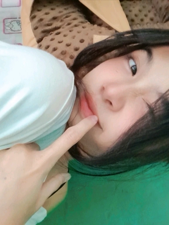 GIF uploaded by Intan ps