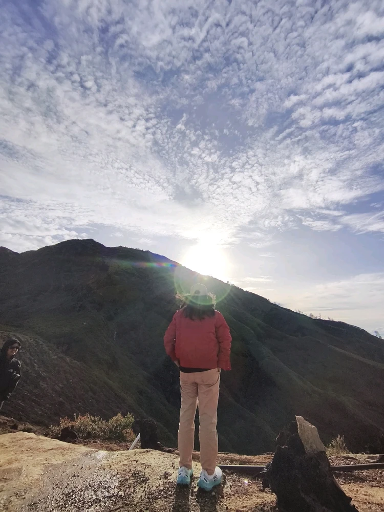 GIF uploaded by Nanaa