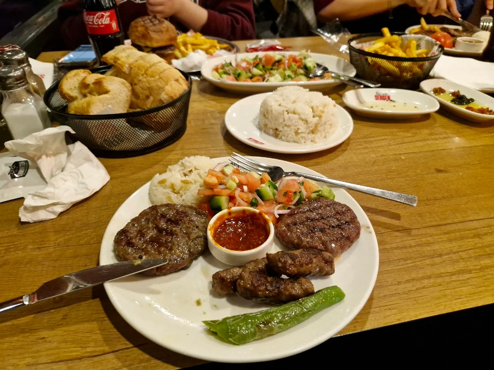 Aslı tarafından yüklenen GIF