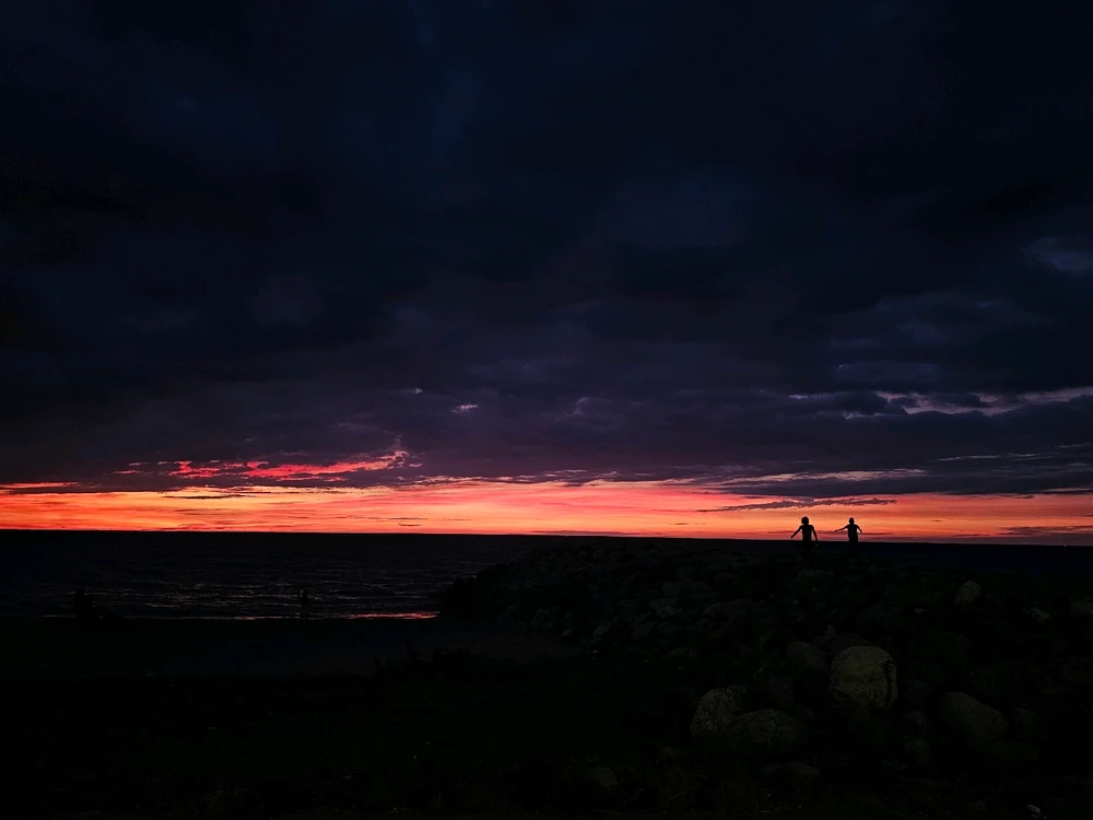 GIF uploaded by Vien