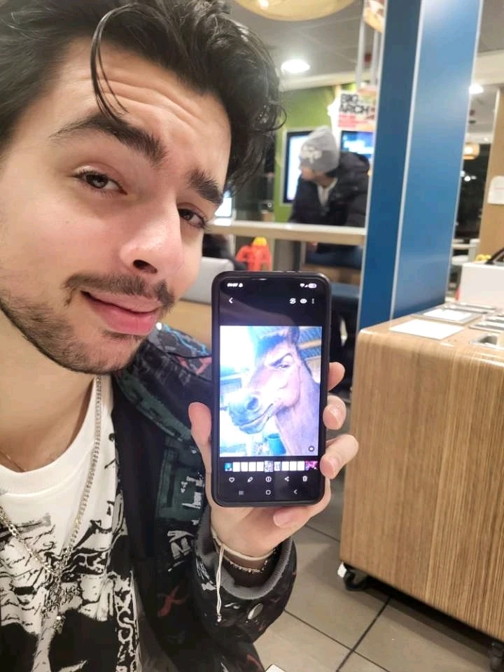 GIF uploaded by Nicolas