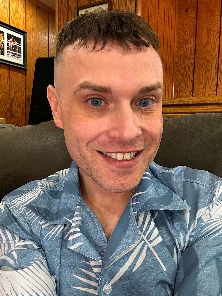 GIF uploaded by Bobby