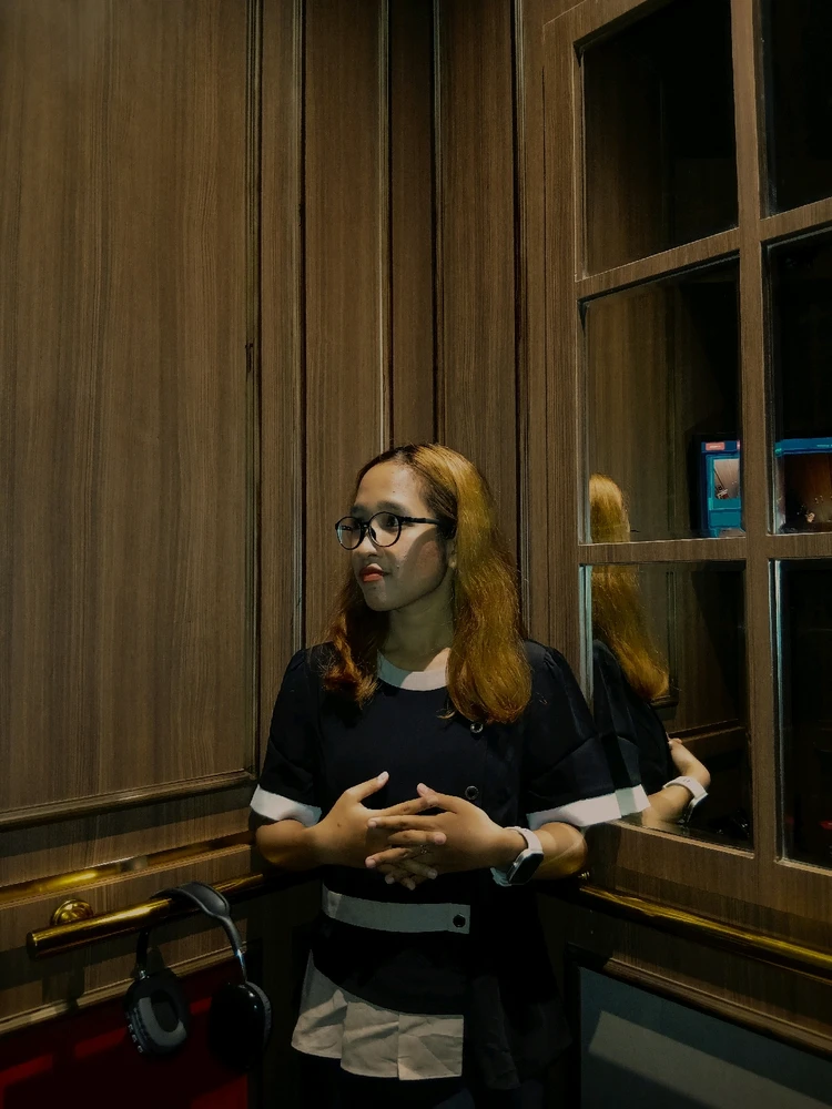 GIF diunggah oleh Feronika