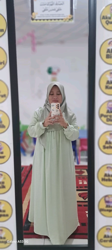 GIF diunggah oleh Tiar Alfannisa