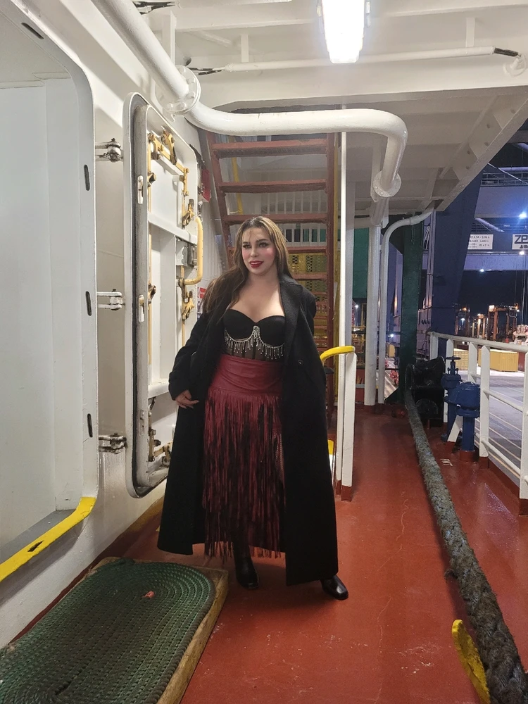 GIF uploaded by Jama