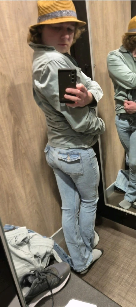 GIF uploaded by Rosie Boy