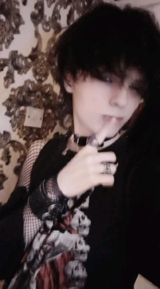 GIF uploaded by Birdie