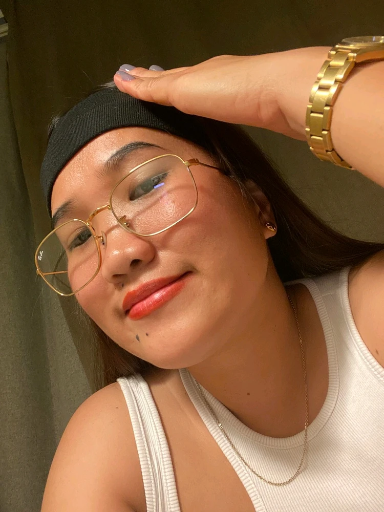 GIF uploaded by Eunice