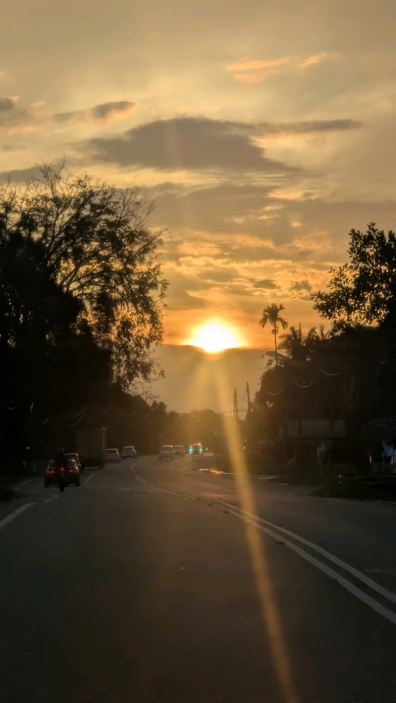 GIF uploaded by Lahung