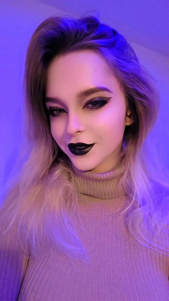 GIF uploaded by Kendall