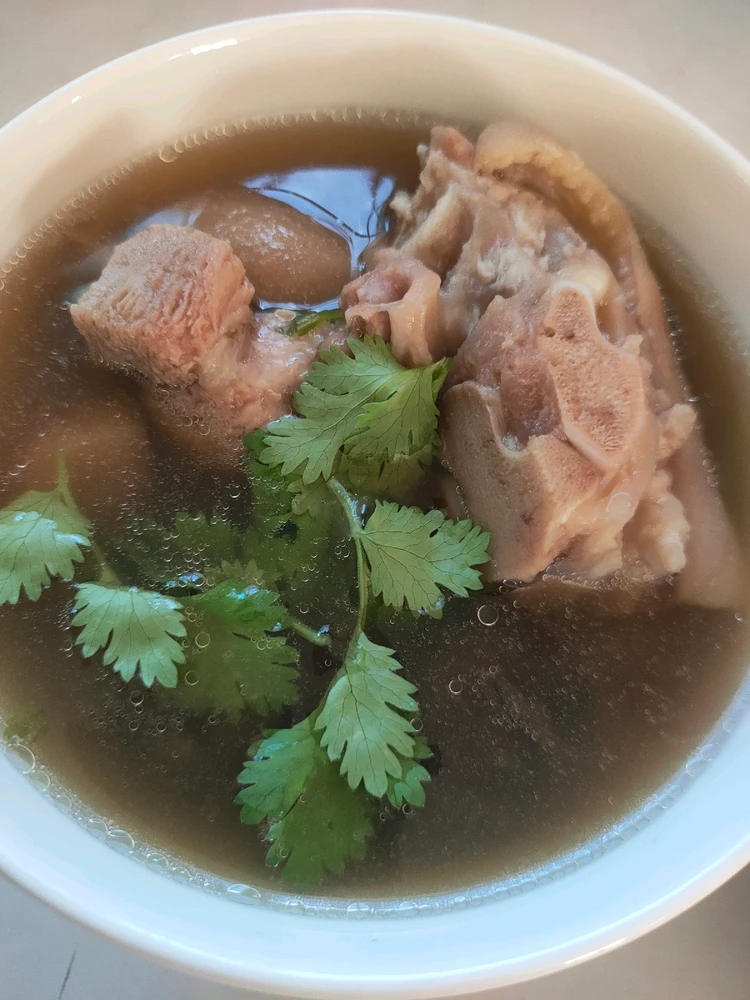 GIF uploaded by Jellyfish