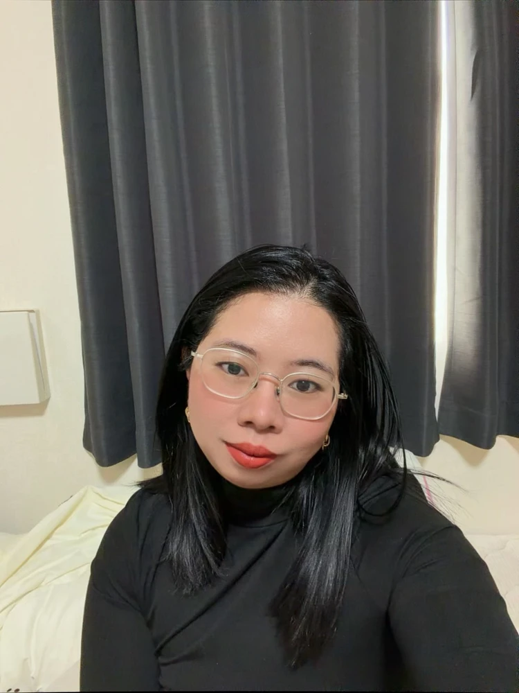 GIF uploaded by Mara