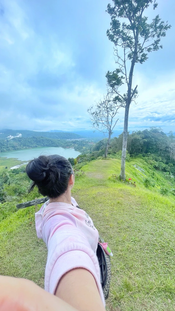 GIF uploaded by Karin