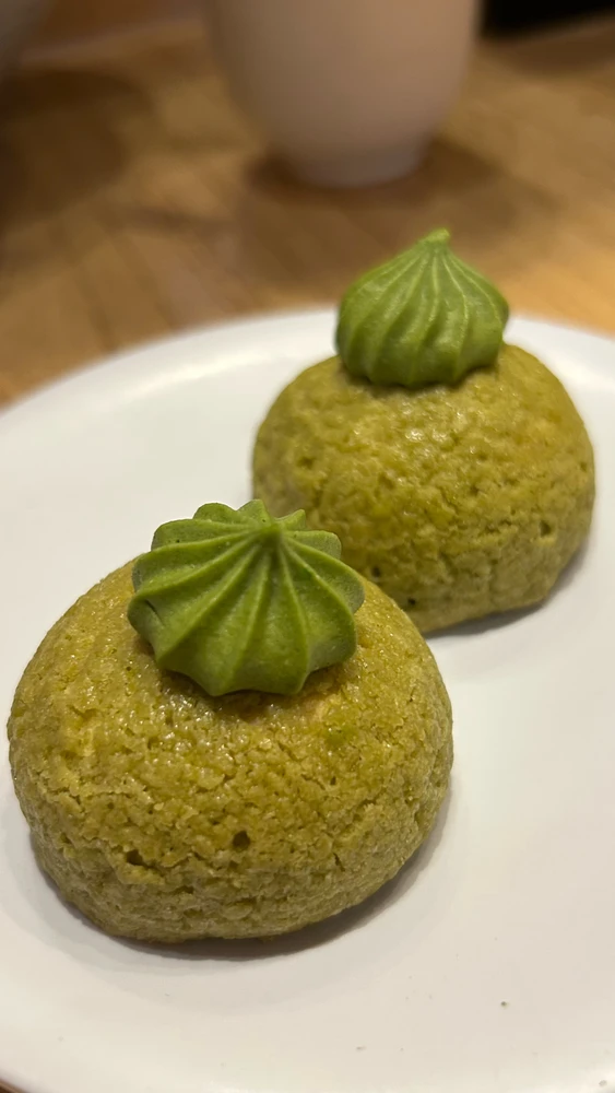 GIF uploaded by Intan