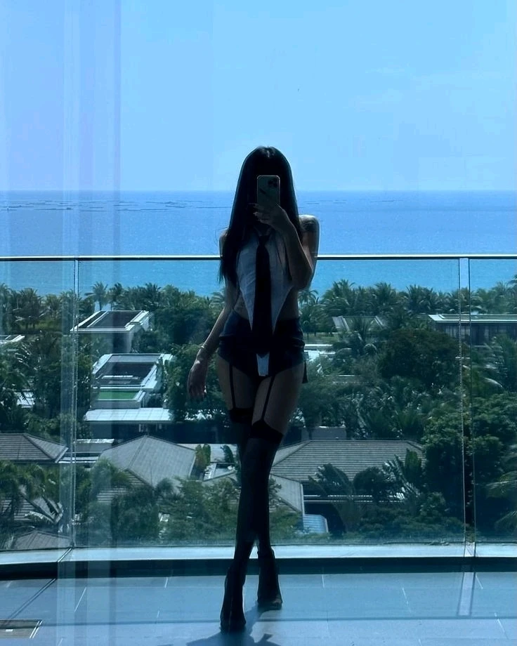 GIF uploaded by Sofia