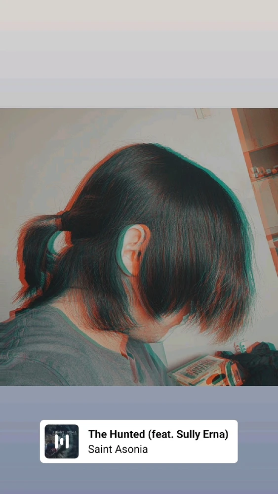 GIF gi-upload ni Isaiah
