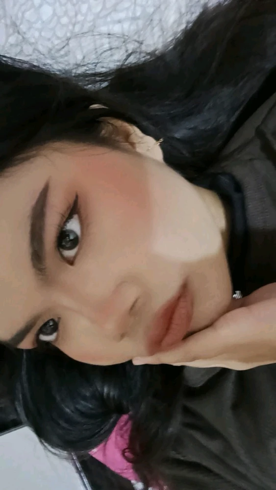 GIF diunggah oleh Dinara