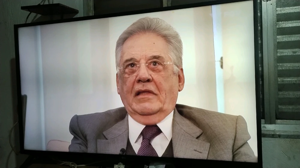 GIF uploaded by Bruno Tadeu Reis Matos