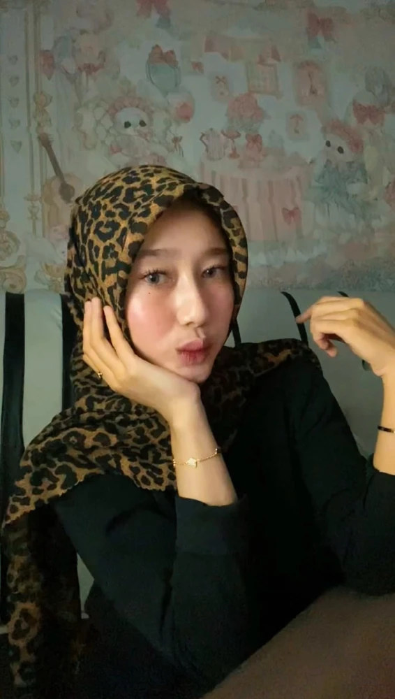 GIF diunggah oleh claudiaa