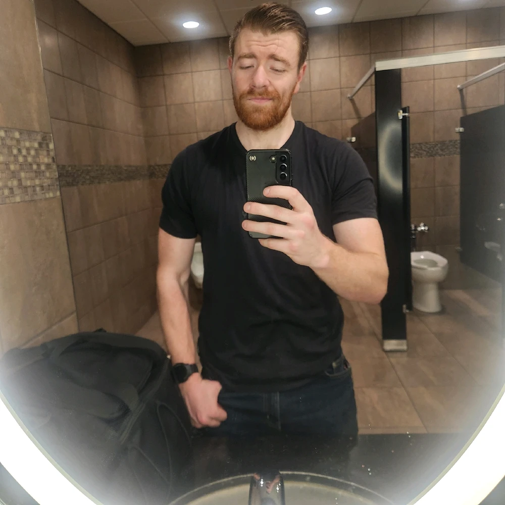 GIF subido por James