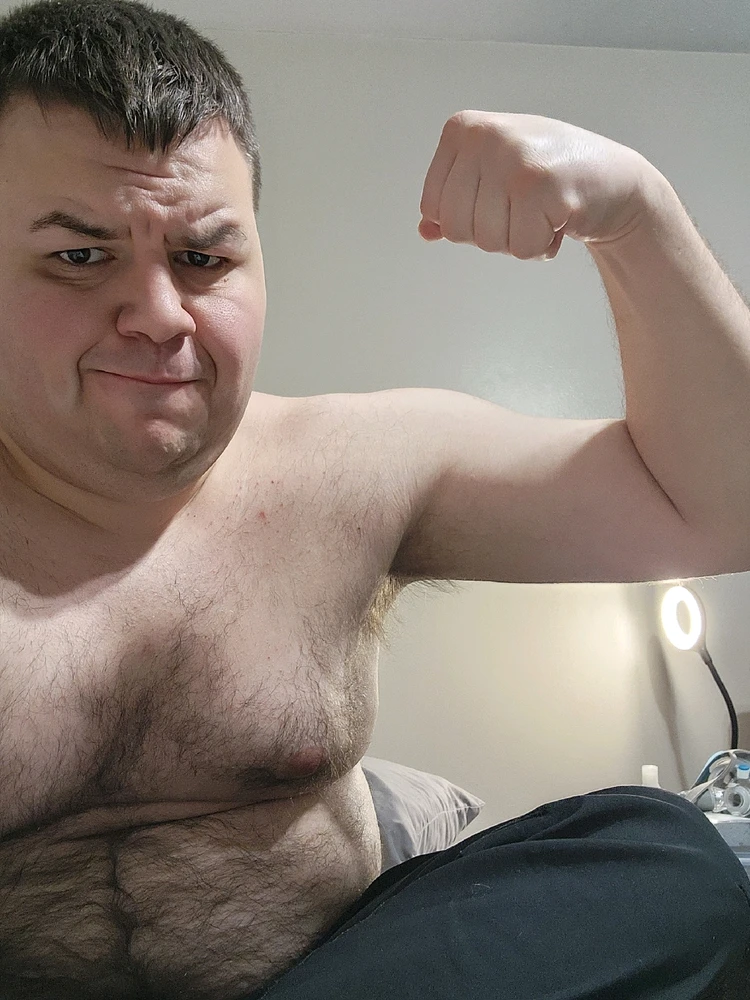 I would like a woman who would like my hot body