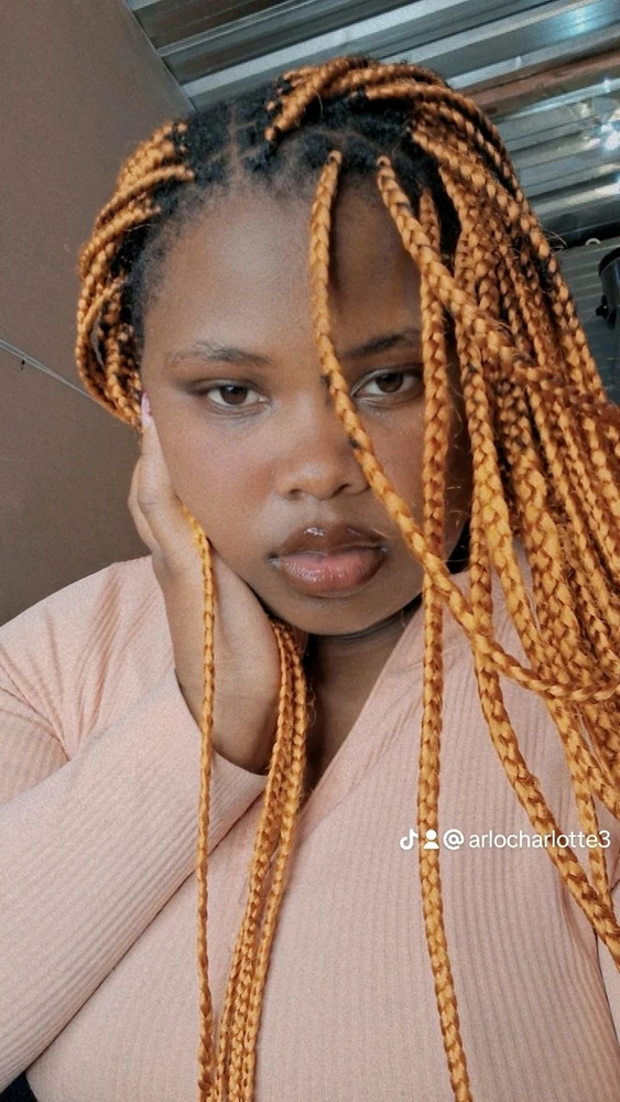 GIF uploaded by Charlotte