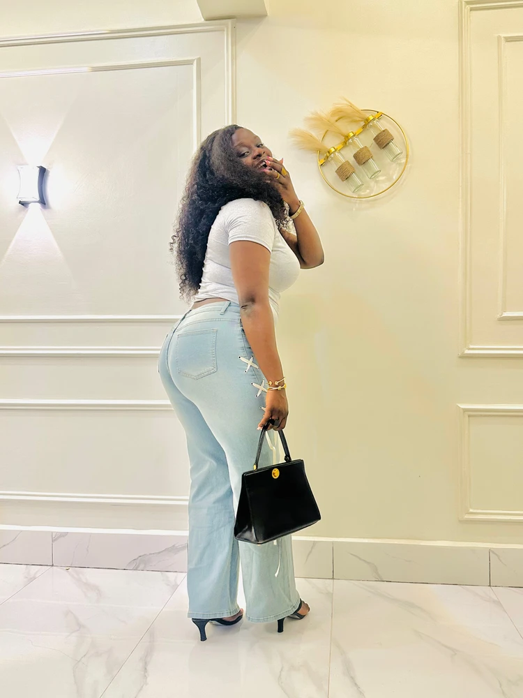 GIF uploaded by Daisy