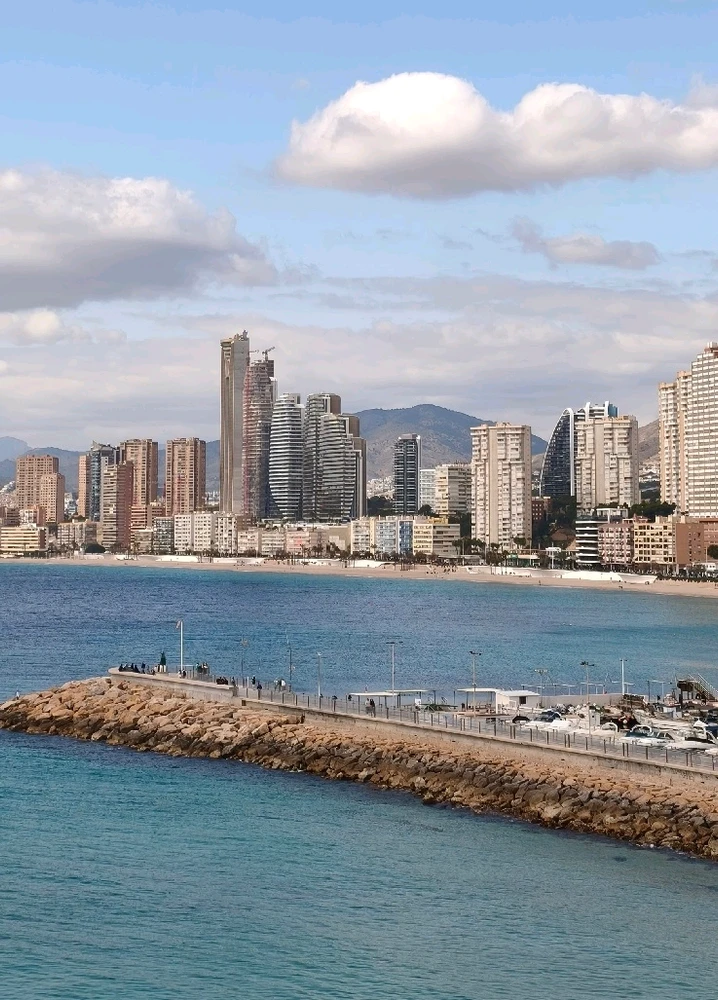 GIF uploaded by Bogdan Chavdarov