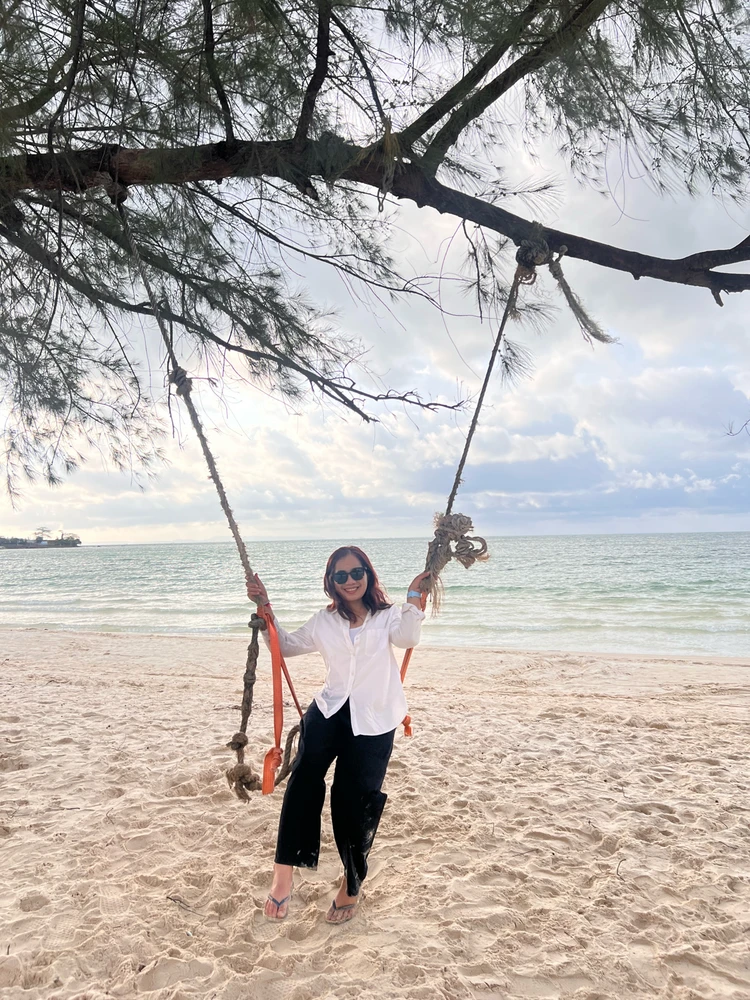 GIF uploaded by Bijou