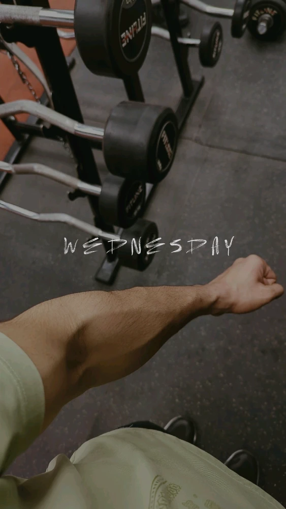 GIF diunggah dening Manik